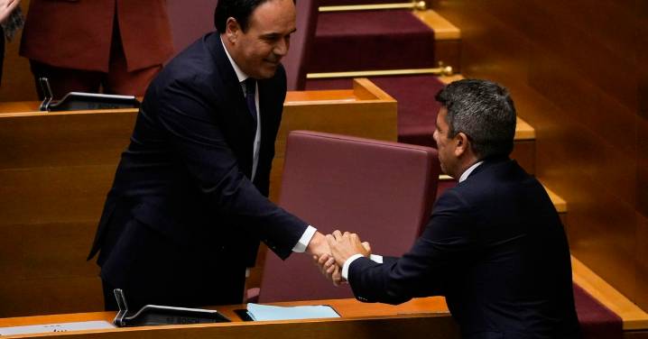 Pérez Llorca, investido nuevo presidente valenciano en sustitución de Mazón