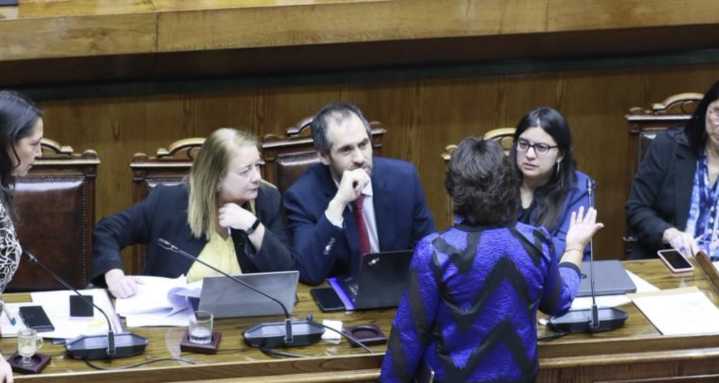 Senado aprueba 18 partidas del Presupuesto 2026 y continuará votación el lunes