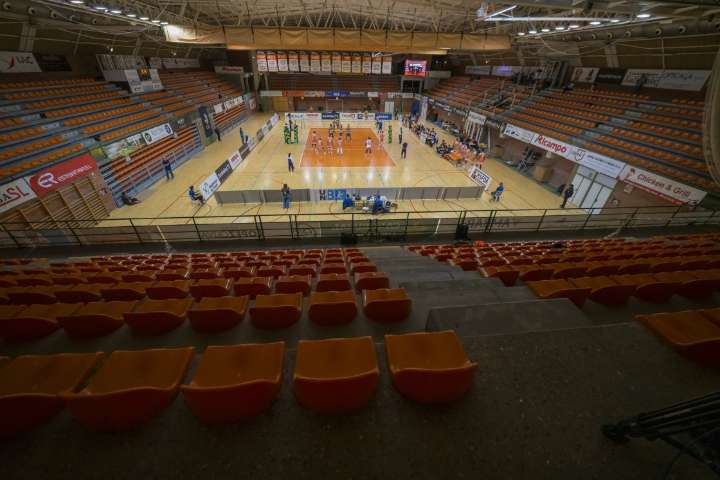 ‘Speaker’, luces y ambientación de noche grande... Pero sin público en Los Planos