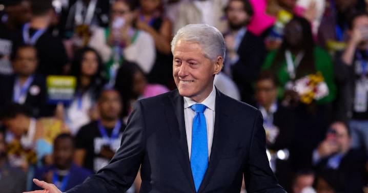Trump pide al Departamento de Justicia que investigue a Bill Clinton por sus vínculos con Epstein
