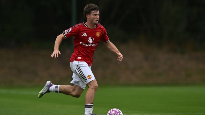 Teenager, key Socceroos among heavy squad changes