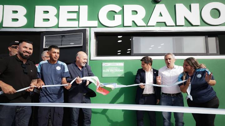Axel Kicillof inauguró el complejo deportivo Club Belgrano en Ensenada
