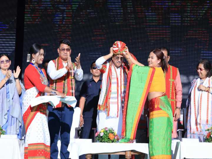 Tripura CM announces initiatives for Janajati students