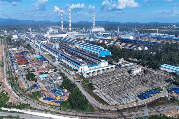 Vedanta Aluminium starts production of  low-carbon products at Balco facility