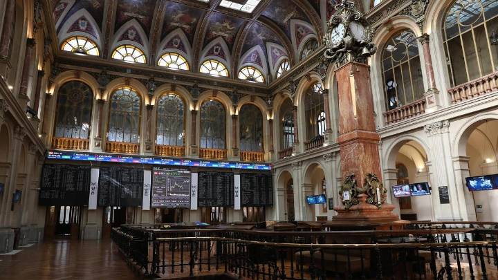 El Ibex 35 abre con alzas cercanas al 1% y alcanza los 16.000 puntos tras los resultados de Nvidia