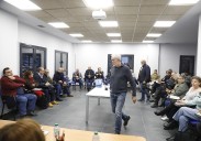 Los vecinos de Gijón abogan por reforzar la presión por el vial de Jove y estudian llevar su protesta a Madrid