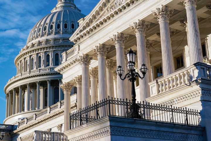 El Senado está a punto de aprobar el proyecto de ley para reabrir el gobierno