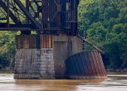 Little Rock officials OK $5.7M contract for replacement of Arkansas River bridge protection structure