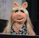 Lawrence, Stone, Escola team up for Miss Piggy film