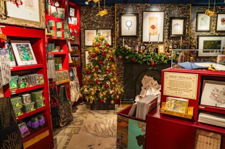 Christmas at the Harry Potter flagship store in NYC: What families need to know