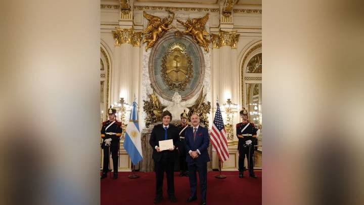 Milei recibió al nuevo embajador de los Estados Unidos, Peter Lamelas