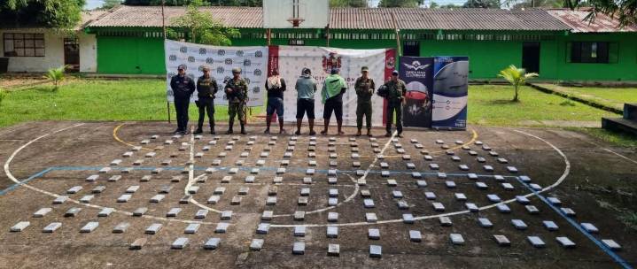 Ejército Nacional incauta gran cargamento de clorhidrato de cocaína en el Meta