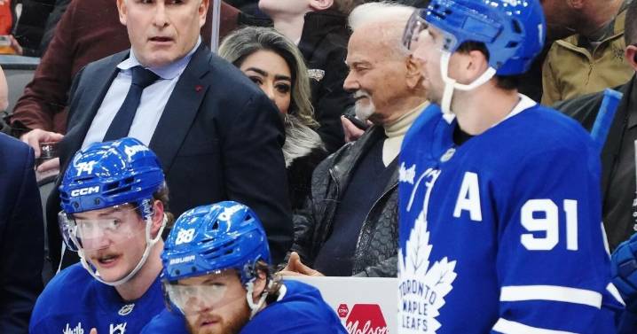 Maple Leafs, last in East, look to Craig Berube for answers