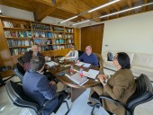 La Junta y ADIAN refuerzan la colaboración para mejorar los institutos y la educación pública