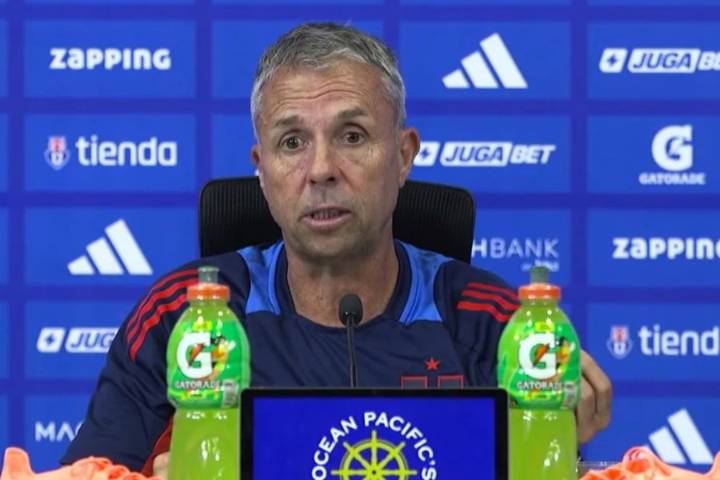 Álvarez reacciona a la sanción de la CMF a Clark: “Excede lo deportivo y mi radio de acción”