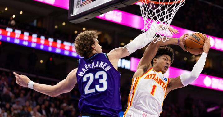 Jalen Johnson leads the Hawks past the Jazz with a triple