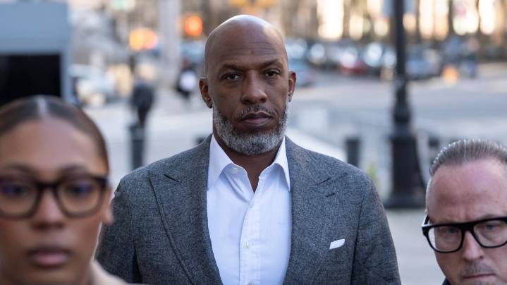 Portland Trail Blazers coach Chauncey Billups pleads not guilty in rigged poker games case