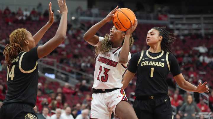 Live updates: Follow action as UofL WBB hosts Morehead State from Yum! Center