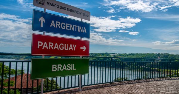 Detuvieron a tres sospechosos del comando Vermelho huyendo a Argentina