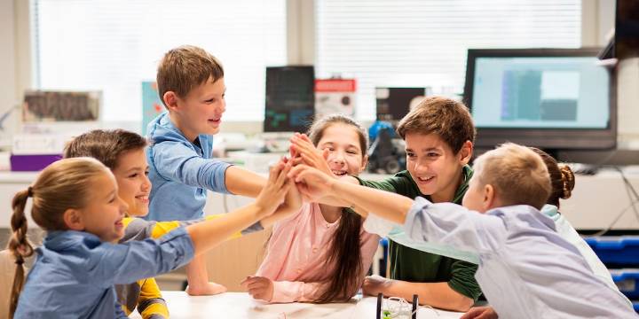 Aprender jugando: curiosidad, desafíos, participación, disfrute y compromiso estudiantil