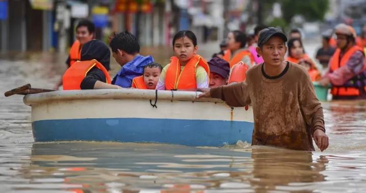 Las lluvias torrenciales en Vietnam dejan 55 muertos