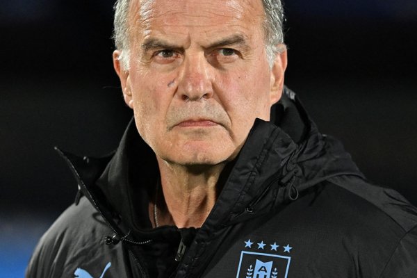Novedades sobre el futuro de Bielsa en la Selección de Uruguay: "No podemos"