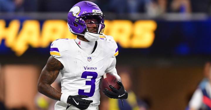 Minnesota Vikings at Detroit Lions: Key Information and First Quarter Discussion