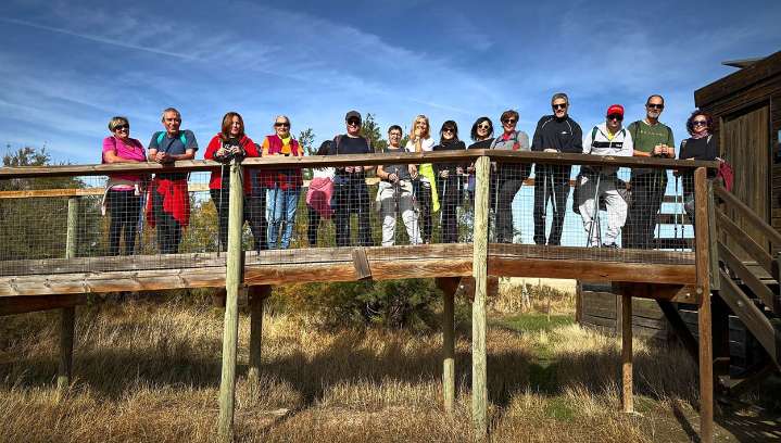 El Ayuntamiento de Peñaranda promueve hábitos saludables con una marcha nórdica en El Oso