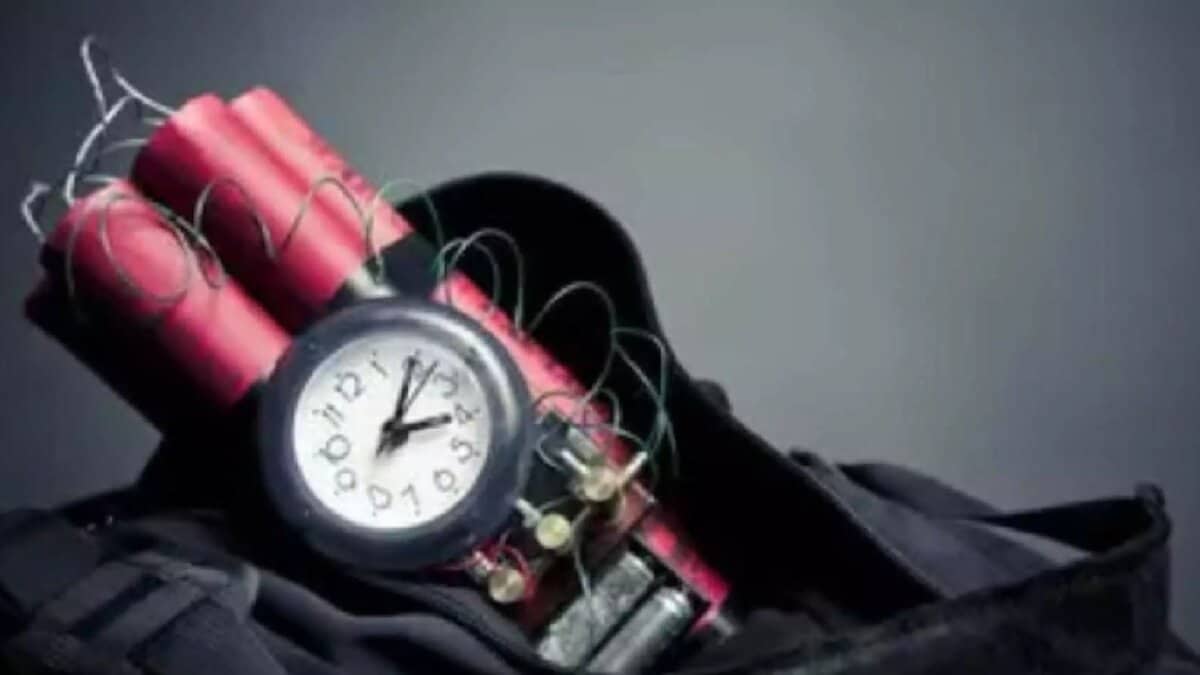 Courts, CRPF schools in Delhi receive bomb threats, turn out to be hoax