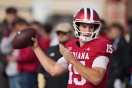 Fernando Mendoza throws 4 TDs to lead No. 2 Indiana over Wisconsin 31