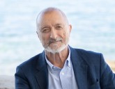 El motivo por el que Pérez-Reverte carga contra Ryanair y que a ti también te afecta