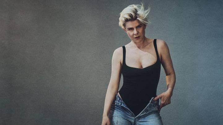 Robyn Returns With New Song and Video “Dopamine”: Watch
