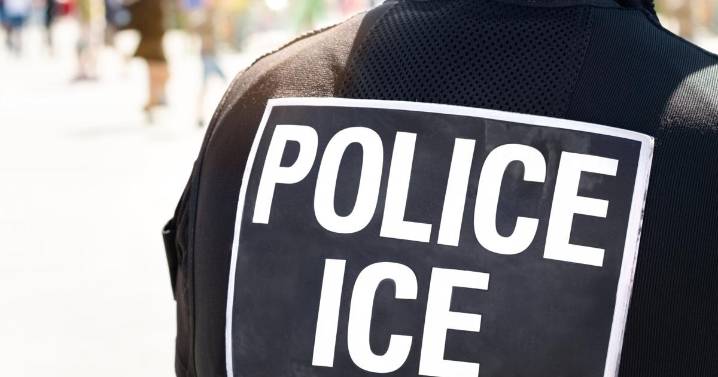 ICE abrirá centro de atención telefónica para policía localice a niños migrantes no acompañados