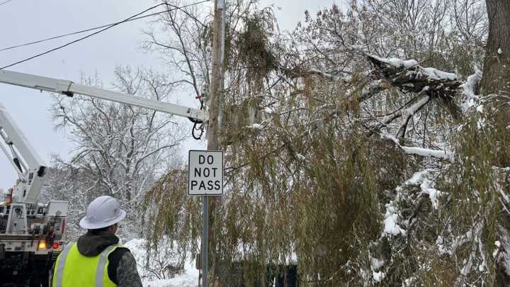 I&M Power continues restorations Monday afternoon