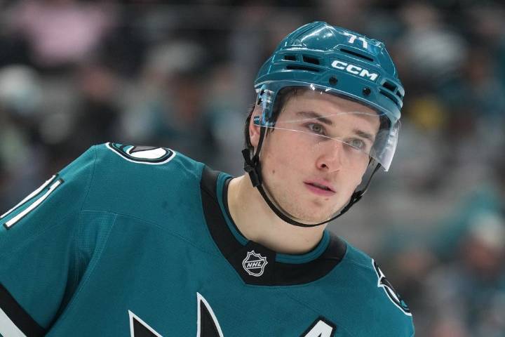 Deadspin | Sharks, fast-rising Macklin Celebrini aim for 4th straight win vs. Wild