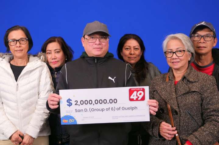 Early retirement for Canadian after winning the lottery with coworkers