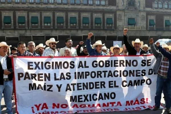 Anuncian campesinos paro y bloqueos el 24 de noviembre