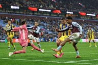 Aston Villa beats Maccabi Tel Aviv 2-0 in Europa League amid protests and arrests
