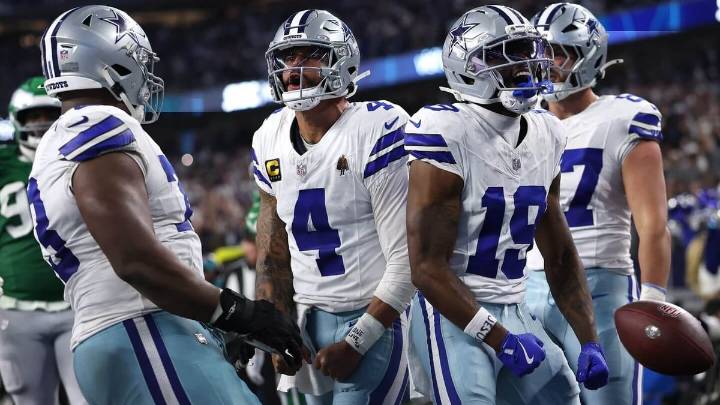 NFL Week 12 scores, live updates: Cowboys shock Eagles, Shedeur Sanders wins start vs. Raiders and latest