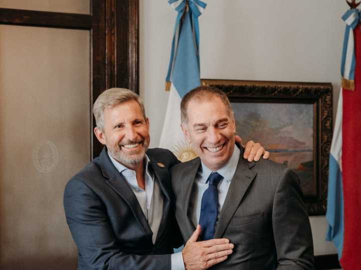 Santilli visitó a Frigerio en Entre Ríos: gestos de apoyo y reclamos por obras y financiación