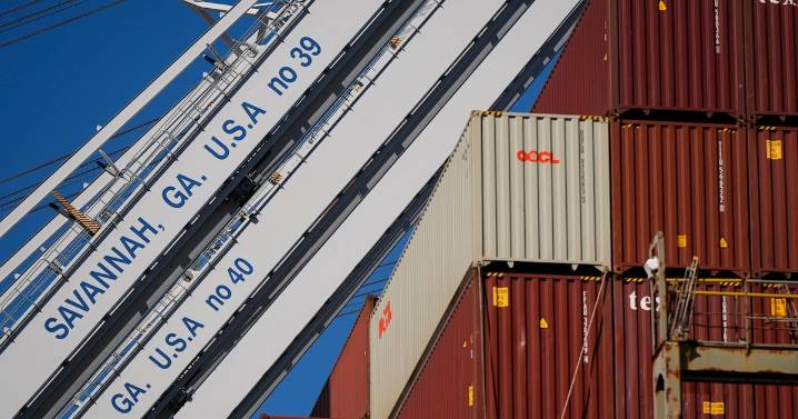 Tariffs hurt Georgia’s ports in October. There’s cautious optimism for 2026.