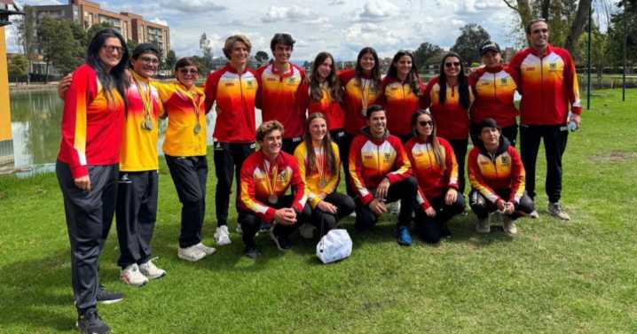 Equipo Bogotá arrasa en el Nacional Interligas de Esquí Náutico en Mosquera