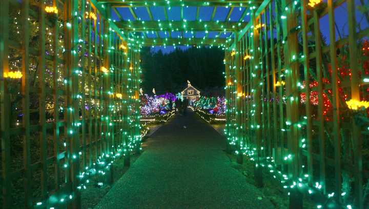 How to get tickets to Shore Acres State Park 2025…