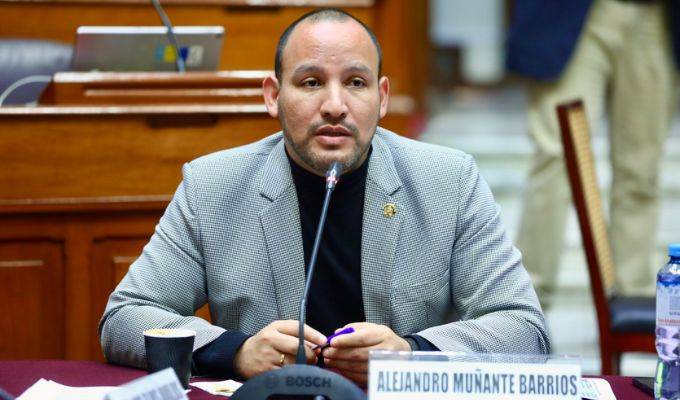 Alejandro Muñante cuestiona moción de censura contra Rospigliosi: "Amerita investigación previa"
