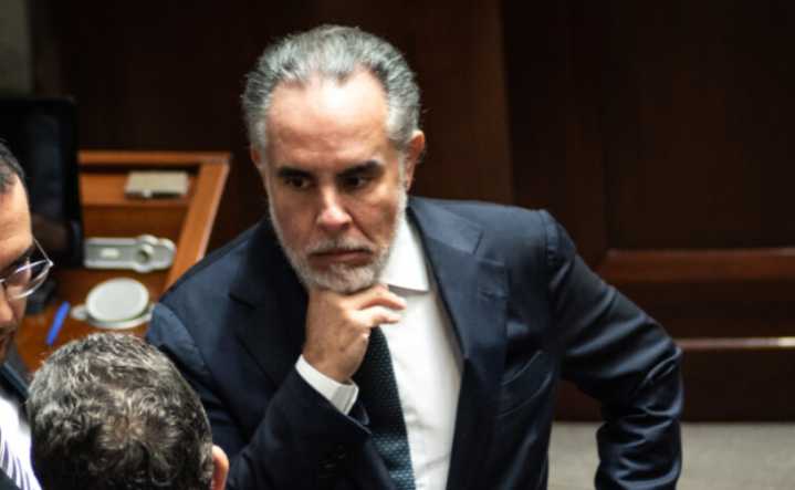 “Están allanando mi casa, es un abuso de poder”: Benedetti