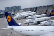 Pilots union gives Lufthansa time to resolve pensions dispute, averting possible strike