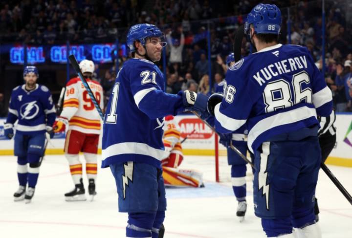 NHL Rumors: Ducks, Flames, Wings, Panthers, Preds, Devils, Rangers, Sens, Lightning, Leafs, and Canucks