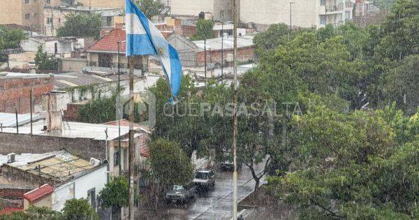 [URGENTE] Comenzó a llover en Salta: hay alerta por caída de granizo