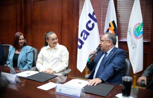 Firman UACh y Universidad Simón Bolívar de Colombia convenio para doble titulación en ingeniería