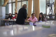 Elecciones 2025: ¿De cuánto es la multa por fotografiar el voto y por qué está prohibido hacerlo?